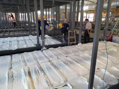 聚氨酯噴涂機(jī)工藝