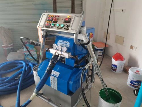 聚脲噴涂機